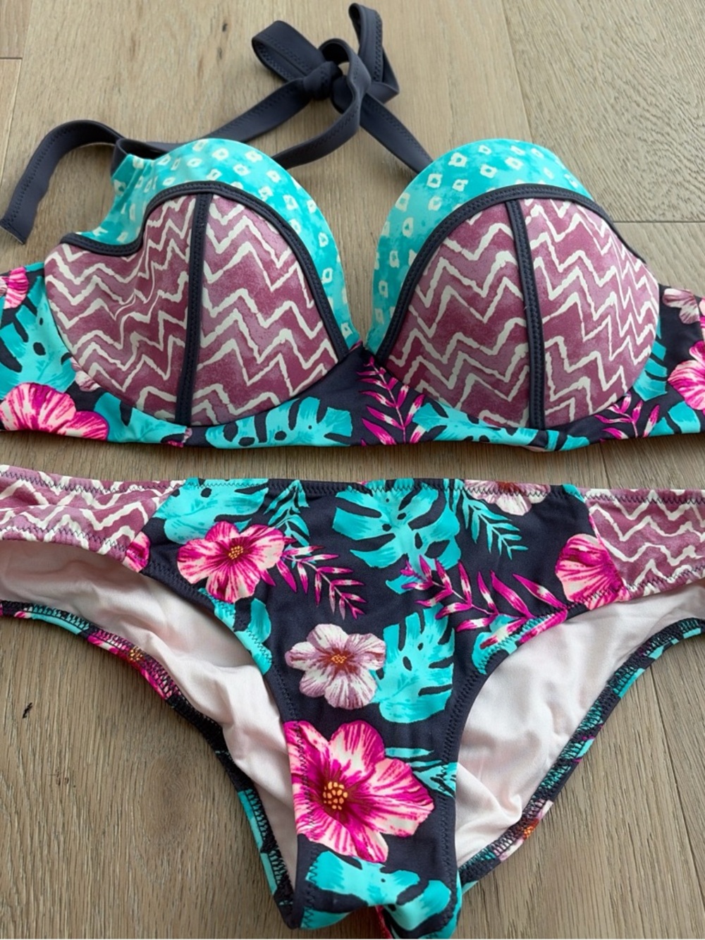 Teal & Pink Floral Underwire Bikini Set - Women Swim